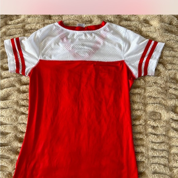 Womens size M 8-10

Ole Miss women’s Russell
SEC football - Picture 2 of 3